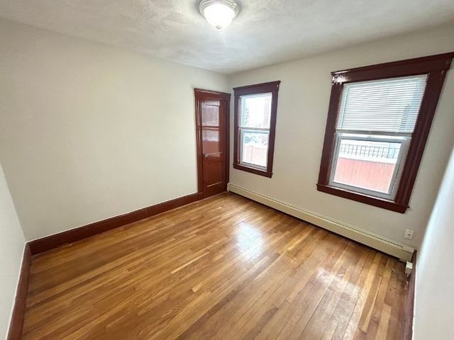 30 Medford St 1, Medford, MA 02155