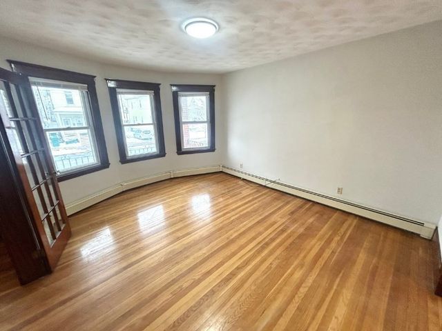 30 Medford St 1, Medford, MA 02155