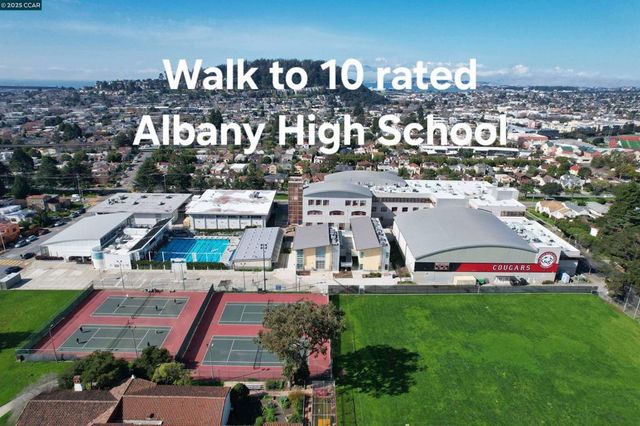 715 Buchanan St, Albany, CA 94706