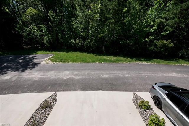 2009 Laycock Ln Unit 101, Suffolk, VA 23435
