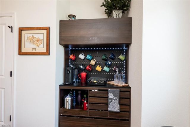 2009 Laycock Ln Unit 101, Suffolk, VA 23435