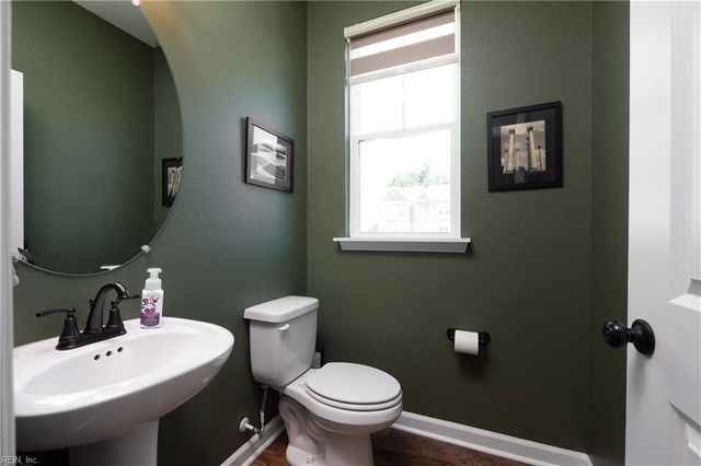 2009 Laycock Ln Unit 101, Suffolk, VA 23435