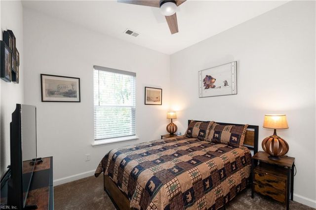 2009 Laycock Ln Unit 101, Suffolk, VA 23435