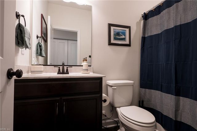 2009 Laycock Ln Unit 101, Suffolk, VA 23435