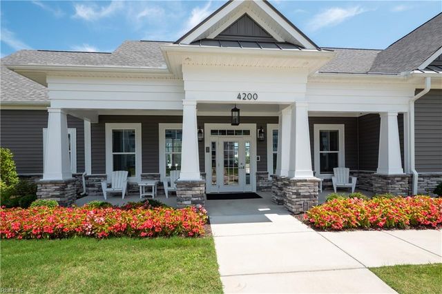 2009 Laycock Ln Unit 101, Suffolk, VA 23435