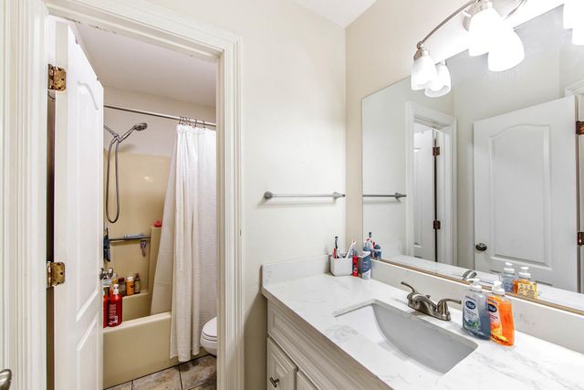 302 Lancaster Dr, Houma, LA 70360