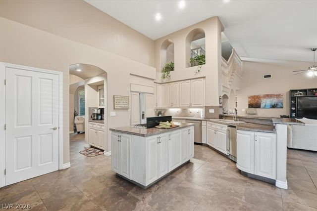 8104 Wispy Sage Way, Las Vegas, NV 89149