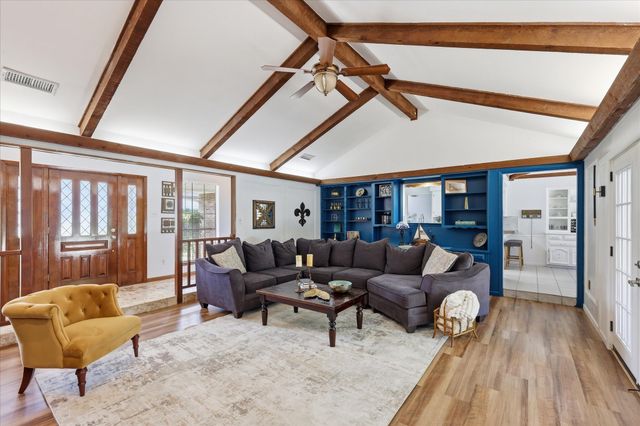 1116 Spring Lake Drive, Duncanville, TX 75137