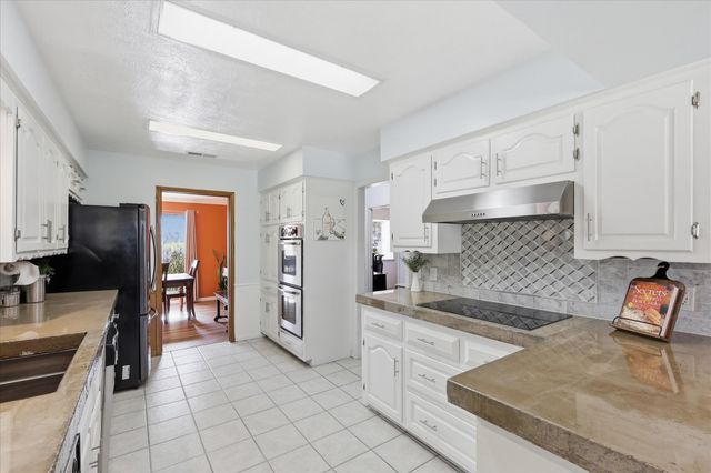 1116 Spring Lake Drive, Duncanville, TX 75137
