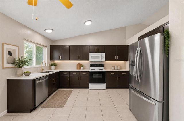 1085 JODI RIDGE COURT, Kissimmee, FL 34747