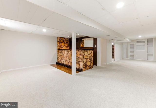 16 E WOODBURN AVE, Pine Hill, NJ 08021