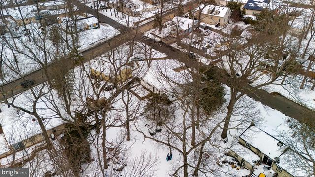 16 E WOODBURN AVE, Pine Hill, NJ 08021