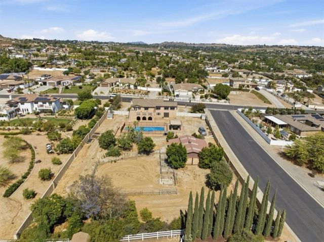 17731 Glen Hollow, Riverside, CA 92504