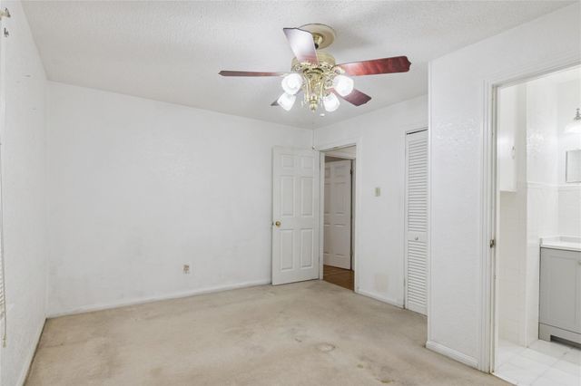 7502 Matranga Street, Hitchcock, TX 77563