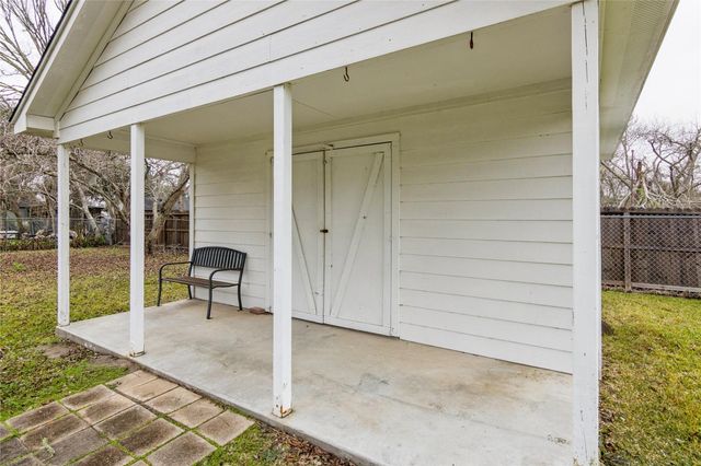 7502 Matranga Street, Hitchcock, TX 77563