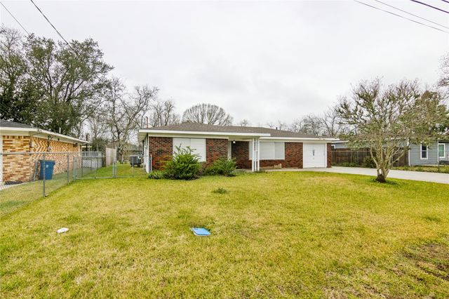 7502 Matranga Street, Hitchcock, TX 77563
