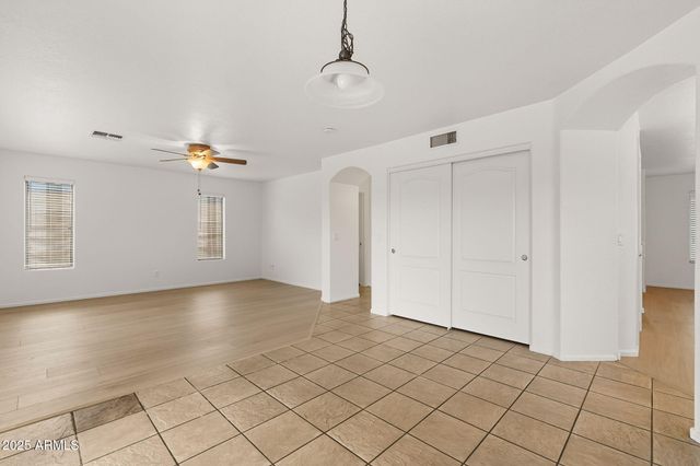 2503 W GAMBIT Trail, Phoenix, AZ 85085