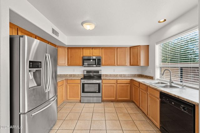 2503 W GAMBIT Trail, Phoenix, AZ 85085