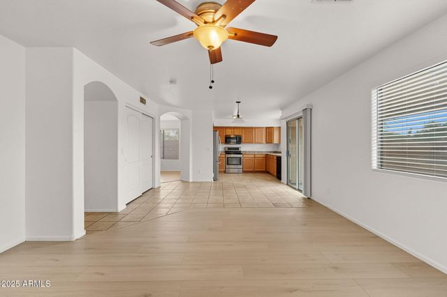 2503 W GAMBIT Trail, Phoenix, AZ 85085