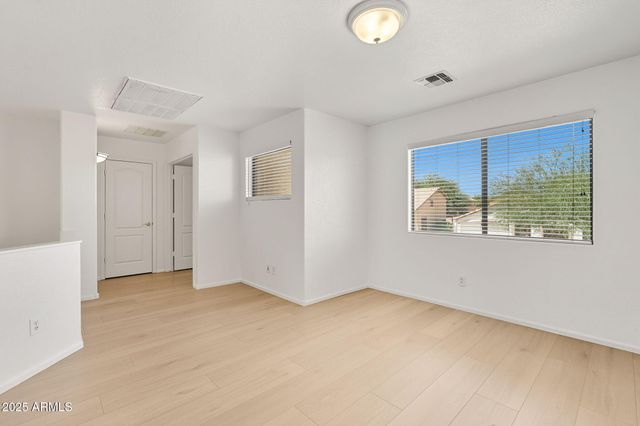 2503 W GAMBIT Trail, Phoenix, AZ 85085