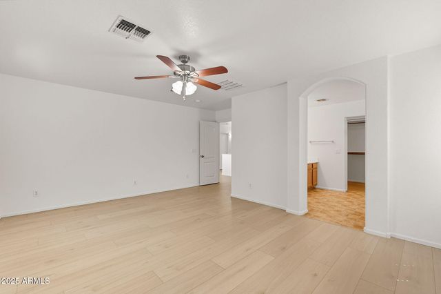 2503 W GAMBIT Trail, Phoenix, AZ 85085