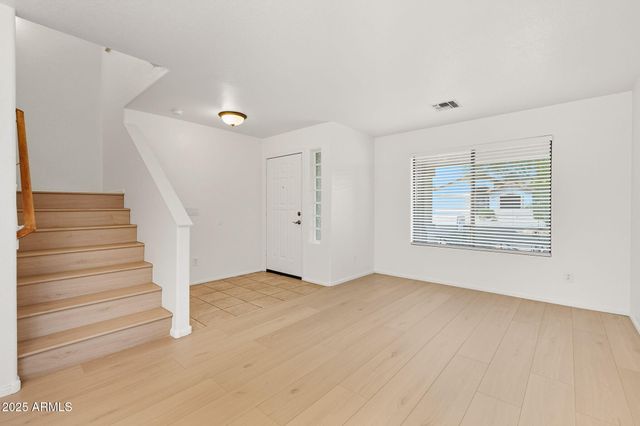 2503 W GAMBIT Trail, Phoenix, AZ 85085