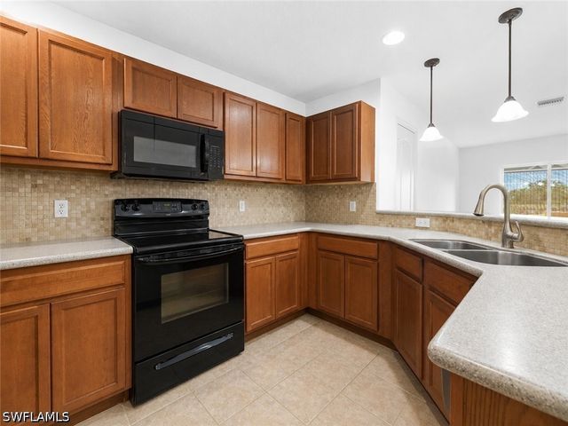 15120 Piping Plover CT 102, North Fort Myers, FL 33917