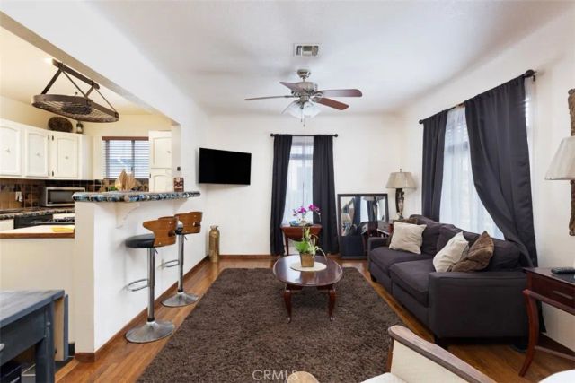 5851 Premiere Avenue, Lakewood, CA 90712