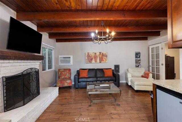 5851 Premiere Avenue, Lakewood, CA 90712