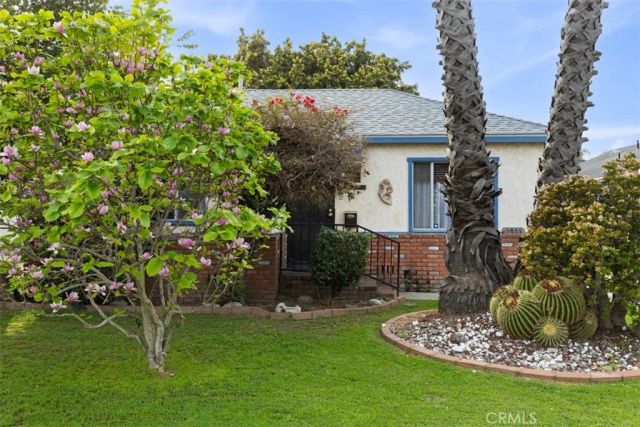 5851 Premiere Avenue, Lakewood, CA 90712