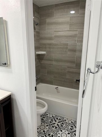 6649 Westwick Drive, Houston, TX 77072