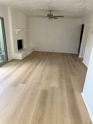 6649 Westwick Drive, Houston, TX 77072