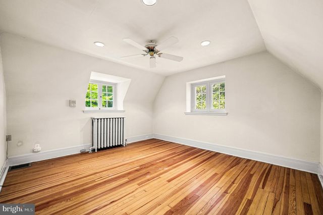 7700 LINCOLN DR, Philadelphia, PA 19118