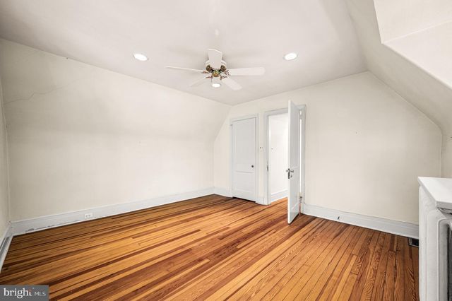 7700 LINCOLN DR, Philadelphia, PA 19118