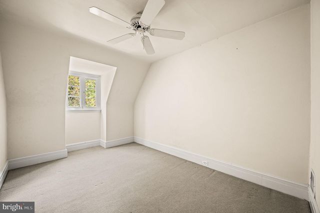 7700 LINCOLN DR, Philadelphia, PA 19118