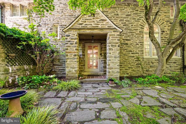 7700 LINCOLN DR, Philadelphia, PA 19118