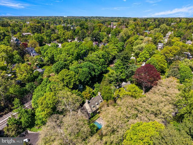 7700 LINCOLN DR, Philadelphia, PA 19118