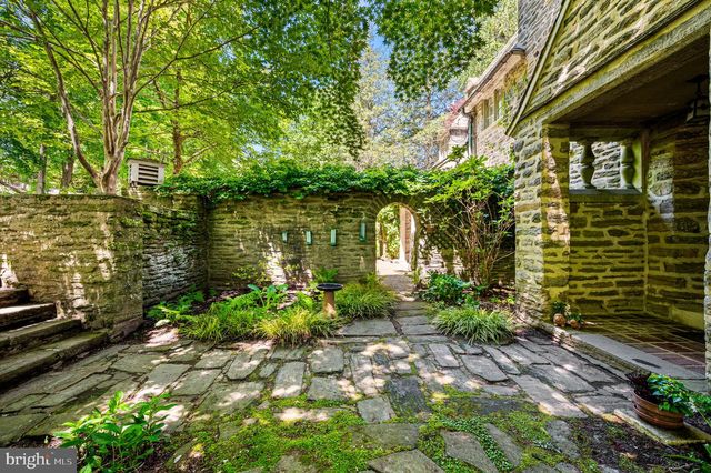 7700 LINCOLN DR, Philadelphia, PA 19118