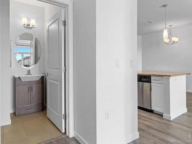 13598 Via Varra 409, Broomfield, CO 80020