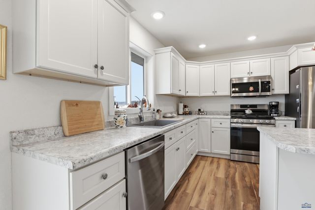 855 MARIE ST, Hermosa, SD 57744