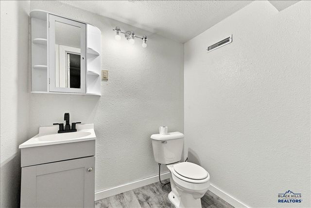 712 N West Boulevard, Rapid City, SD 57701