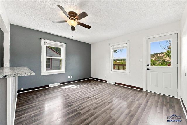 712 N West Boulevard, Rapid City, SD 57701