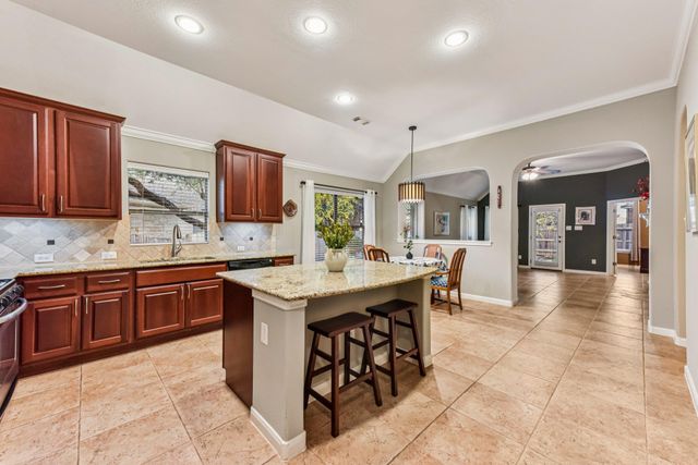 303 Flagstone CT, Cedar Park, TX 78613