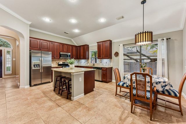 303 Flagstone CT, Cedar Park, TX 78613