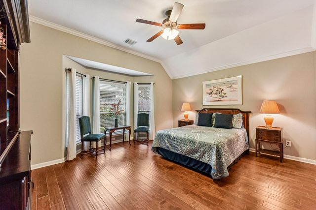 303 Flagstone CT, Cedar Park, TX 78613