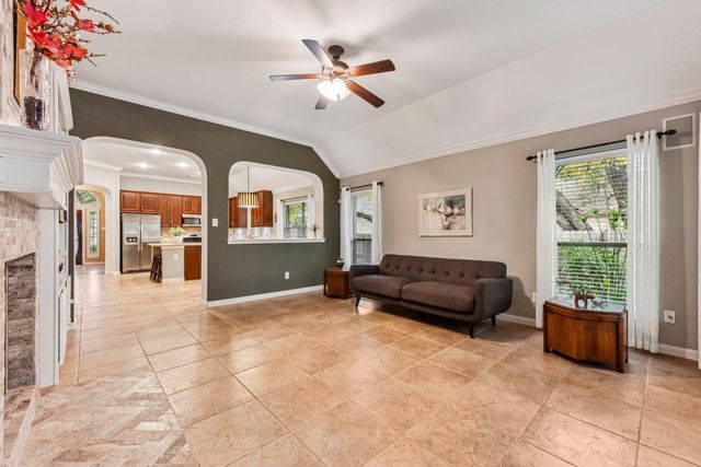 303 Flagstone CT, Cedar Park, TX 78613