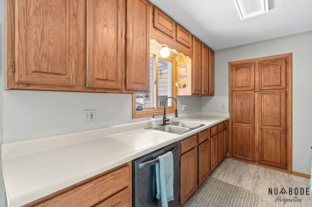 3447 Chippewa Drive, Norton Shores, MI 49441