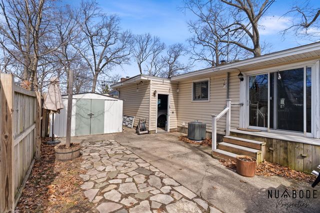 3447 Chippewa Drive, Norton Shores, MI 49441