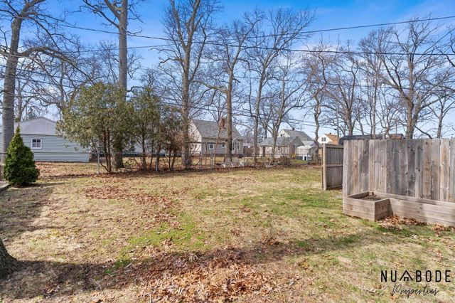 3447 Chippewa Drive, Norton Shores, MI 49441