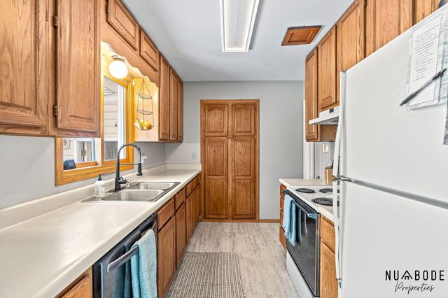 3447 Chippewa Drive, Norton Shores, MI 49441